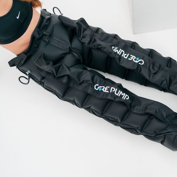 8 kamerų pilnos kelnės