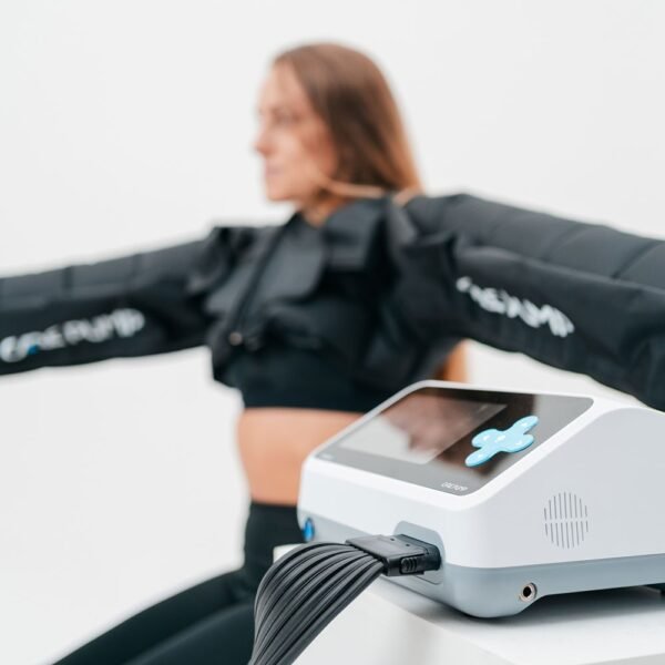 8 kamerų dviguba manžetė rankoms, pečiams ir krūtinei