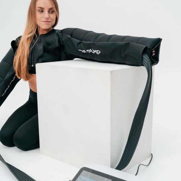 8 kamerų dviguba manžetė rankoms, pečiams ir krūtinei