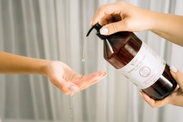 Natūralus veganiškas masažinis aliejus „VCee”, 1000 ml